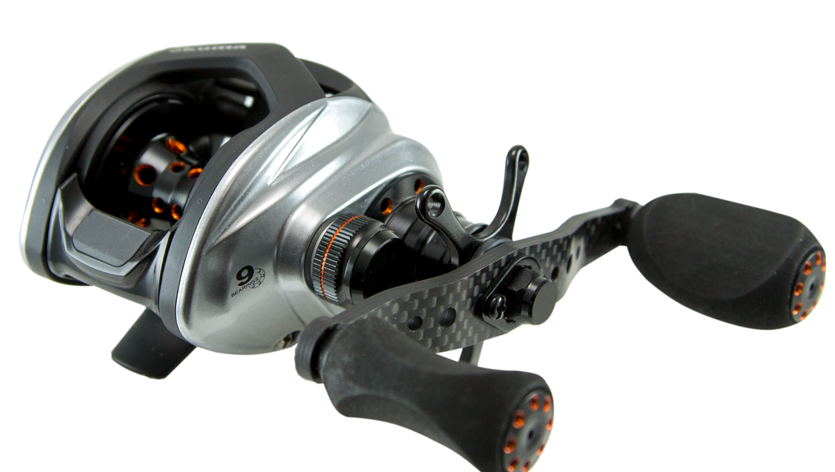 Okuma Helios SX Baitcast Reel