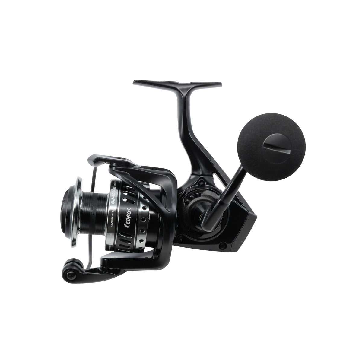 A black spinning fishing reel with a black handle reads CEDROS on white background.